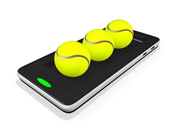 cellulare e palline da tennis